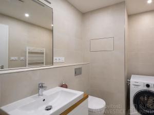Pronájem bytu 2+kk, Praha - Jinonice, Walterovo náměstí, 49 m2