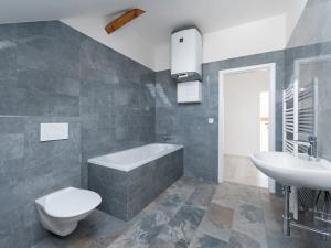Prodej bytu 3+kk, Oslavany, Hlavní, 86 m2