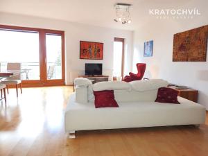 Pronájem bytu 3+kk, Praha - Podolí, Na hřebenech II, 119 m2
