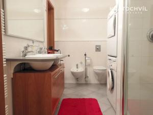 Pronájem bytu 3+kk, Praha - Podolí, Na hřebenech II, 119 m2