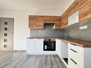 Pronájem bytu 2+kk, Ostrava, Zárubecká, 45 m2