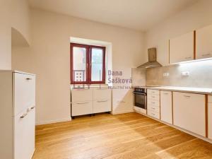 Prodej rodinného domu, Kunžak, 380 m2
