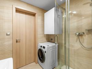 Pronájem bytu 1+kk, Praha - Vysočany, Bassova, 34 m2