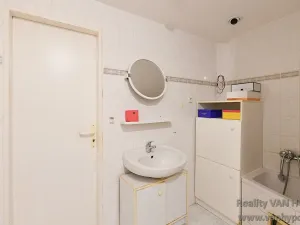 Prodej bytu 2+kk, Praha - Kamýk, Zárubova, 39 m2