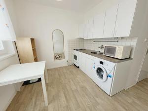 Pronájem bytu 1+1, Uherské Hradiště, náměstí Republiky, 34 m2