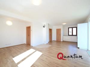 Pronájem rodinného domu, Praha - Miškovice, Před skálou, 135 m2