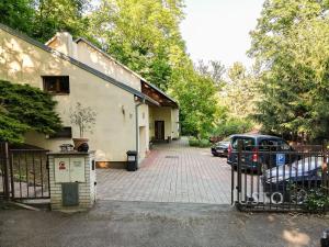 Prodej kanceláře, Praha - Hlubočepy, Nad konečnou, 250 m2