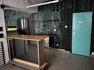 Pronájem obchodního prostoru, Kolín - Kolín I, Karoliny Světlé, 82 m2