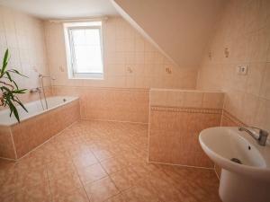 Prodej rodinného domu, Raspenava, 237 m2