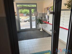 Pronájem bytu 2+kk, Praha - Motol, Hennerova, 33 m2