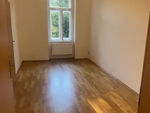 Pronájem bytu 3+1, Praha - Nové Město, Na Moráni, 61 m2