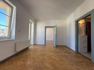 Pronájem bytu 2+kk, Praha - Žižkov, Biskupcova, 50 m2