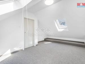 Pronájem bytu 4+1, Liberec, Růžová, 80 m2