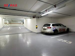 Pronájem bytu 2+kk, Praha - Kobylisy, Čumpelíkova, 64 m2