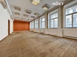 Pronájem kanceláře, Praha - Žižkov, Sladkovského náměstí, 245 m2
