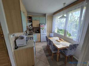 Pronájem bytu 4+1, Náchod, Běloveská, 79 m2