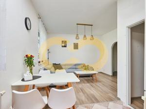 Prodej bytu 2+kk, Prachatice, Vokova, 60 m2