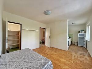 Prodej činžovního domu, Skřivany, 244 m2
