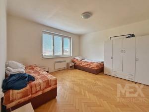 Prodej činžovního domu, Skřivany, 244 m2