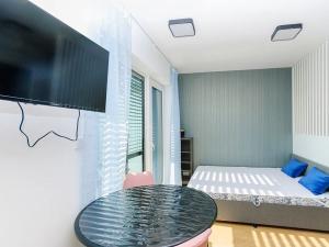 Pronájem bytu 1+kk, Praha - Stodůlky, Hábova, 35 m2