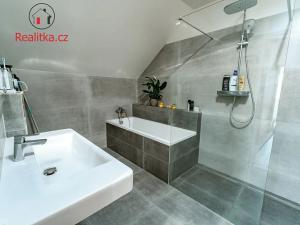 Prodej rodinného domu, Kojetice, Honejskova, 108 m2