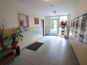 Pronájem bytu 2+kk, Praha - Kobylisy, Šimůnkova, 53 m2