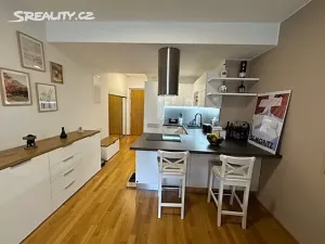 Pronájem bytu 2+kk, Praha - Karlín, Za Karlínským přístavem, 50 m2