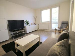 Pronájem bytu 2+1, Brno, Plovdivská, 56 m2