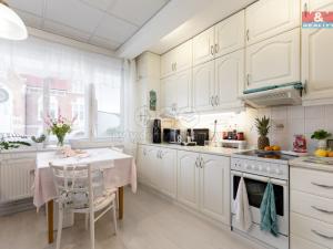 Prodej rodinného domu, Kravaře, Náměstí, 180 m2