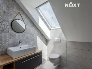 Prodej rodinného domu, Strážovice, 340 m2