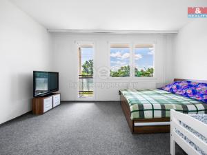 Prodej bytu 4+1, Spálené Poříčí, Zámecká, 83 m2