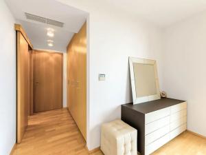 Pronájem bytu 2+kk, Praha - Žižkov, Ke kapslovně, 70 m2