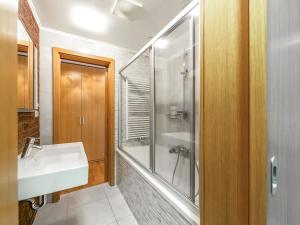 Pronájem bytu 2+kk, Praha - Žižkov, Ke kapslovně, 70 m2