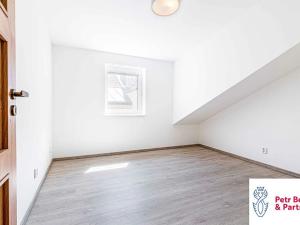 Pronájem bytu 3+kk, Rakovník, Husovo náměstí, 87 m2