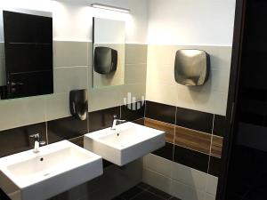 Pronájem skladu, Praha - Stodůlky, Prusíkova, 393 m2