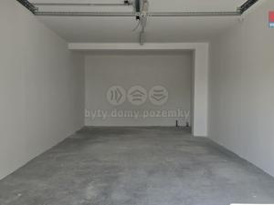 Pronájem garáže, Újezdec, 39 m2