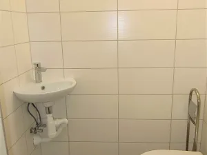 Pronájem obchodního prostoru, Brno, Lidická, 28 m2