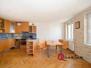 Pronájem bytu 3+kk, Praha - Vinohrady, Chodská, 70 m2