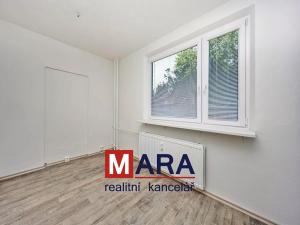 Prodej bytu 4+1, Šternberk, Jiráskova, 80 m2