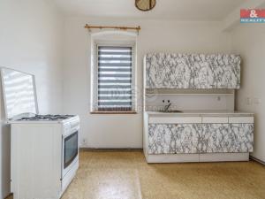 Prodej bytu 2+1, Karlovy Vary, K Linhartu, 63 m2
