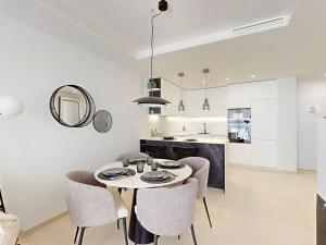 Prodej bytu 3+kk, Torrevieja, Španělsko, 75 m2