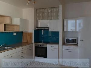 Pronájem bytu 2+kk, Praha - Dejvice, Lindleyova, 50 m2