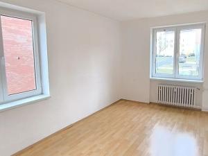 Prodej bytu 2+1, Sokolov, Sokolovská, 52 m2