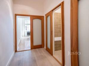 Pronájem bytu 2+1, Praha - Vinohrady, Americká, 46 m2