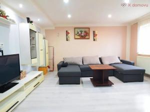 Prodej rodinného domu, Dubenec, 250 m2