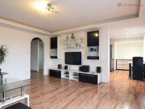 Prodej rodinného domu, Dubenec, 250 m2