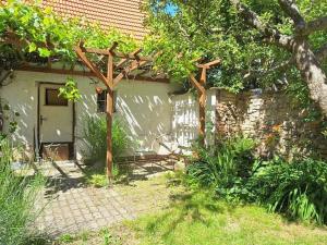 Prodej bytu 3+1, Dobříš, Mírové náměstí, 59 m2
