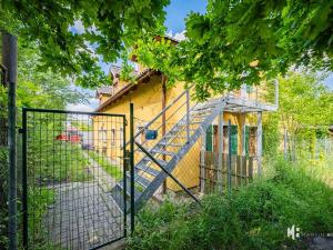 Pronájem bytu 2+1, Květnice, Na Ladech, 45 m2