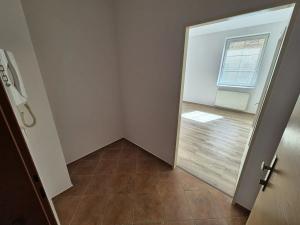 Pronájem bytu 2+1, Teplice, Štúrova, 52 m2