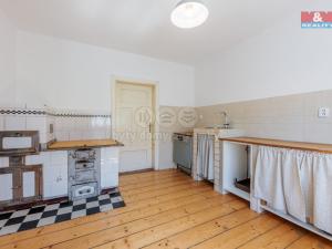 Prodej rodinného domu, Stříbrná, 228 m2